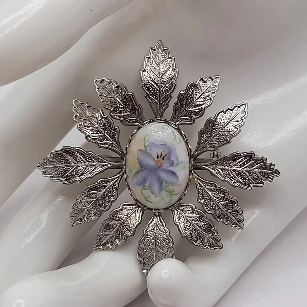 Vintage 1950s Hand Painted Porcelain Floral Brooch Silver Tone Leaf Frame 2